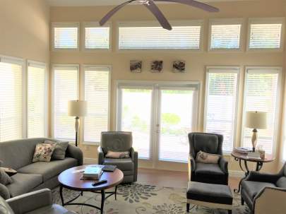 Windows without cornices