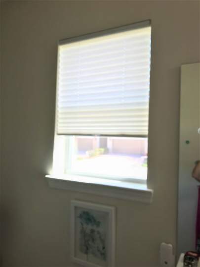 Bathroom window with no valance